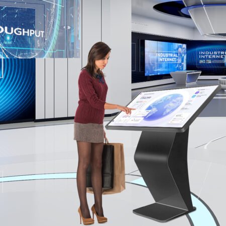 32" Interactive Information Kiosk | Wayfinding & Digital Directory | Windows 8G+256G